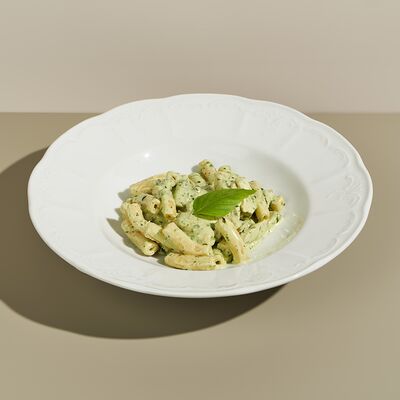 Паста Куриное филе и сливочный песто в Italy по цене 940