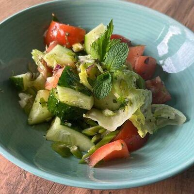 Салат овощной в Пиратская бухта по цене 390 ₽