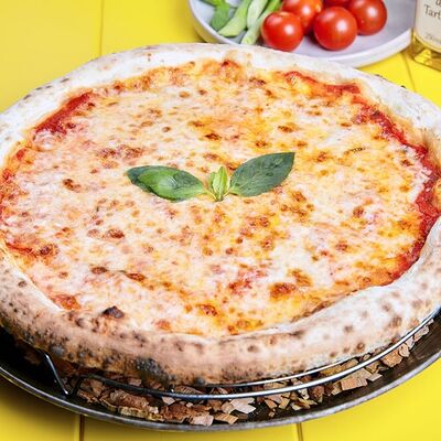 Пицца Маргарита в Баклажан в ТЦ 