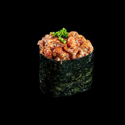 Гункан Вагю Спайси в Kuma to Sakana по цене 550 ₽