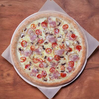 С беконом и грибами (Funghi pancetta) 30 см в STRAGUSTO по цене 800 ₽