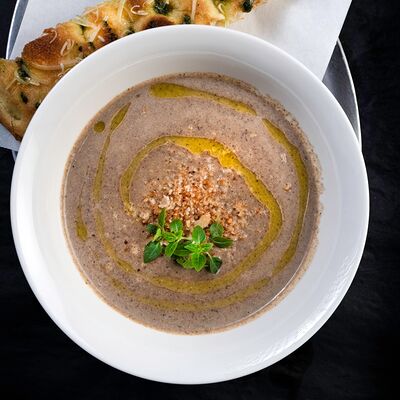 Крем-суп из шампиньонов в Farina по цене 260 ₽