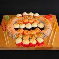 Филадельфия Хот в Sushi Sale