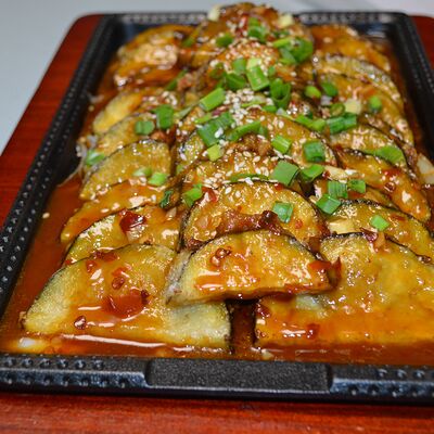 Баклажаны со свиным фаршем в Тан чао по цене 36 р.