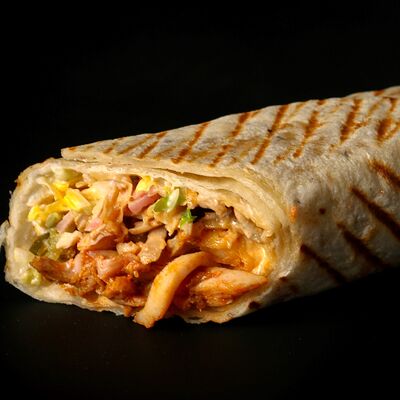 Шаурма Cheezzzy mini в Simons Gyros по цене 389 ₽