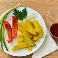 Картофель запеченный по-деревенски в Смородина