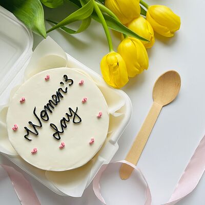  Бенто-торт woman’s day в Kulakovabakery по цене 1850 ₽