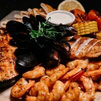 Рыбное ассорти в Friday
