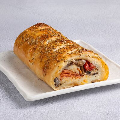 Стромболи с пепперони и шампиньонамив Чао пицца по цене 215 ₽