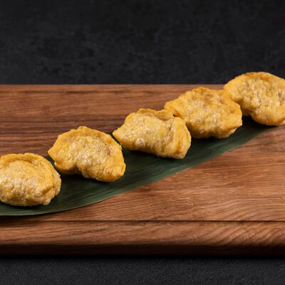 Жареные пельмени со свининой и кимчи в Soju по цене 490 ₽