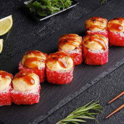 Калифорния с крабом запеченная в ProSushi по цене 259 ₽