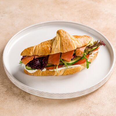 Круассан форель в RestikVam по цене 690 ₽