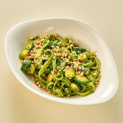 Паста с цукини и кедровым орехом в Регано по цене 765 ₽