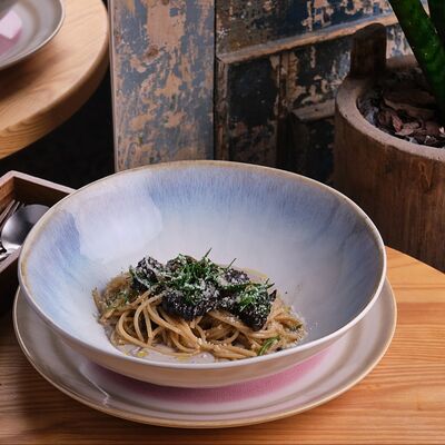 Паста сливочно чесночная с сморчками в Finch Bistro по цене 820 ₽