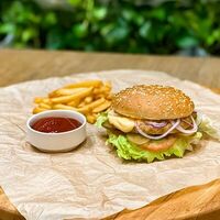 Бургер с курицей в No Bad Days