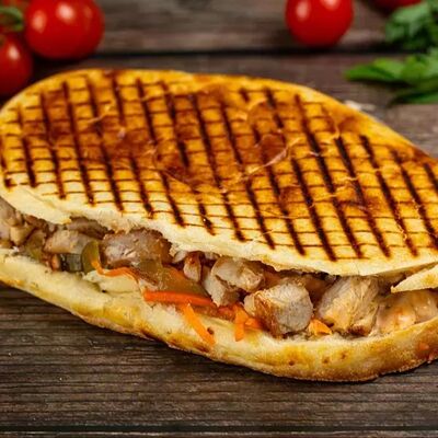 Шаурма The Мясо с курицей в пите в The Мясо по цене 590 ₽