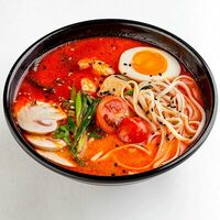 Том ям рамен с морепродуктам в Em Tom Yum