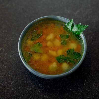 Куриный супчик с овощами в Квели - Грузинский ресторан по цене 360 ₽