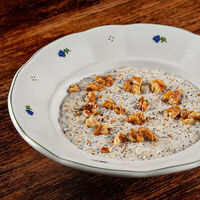 Овсяная каша с маком и орехами в Blackchops