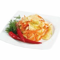 Салат из капусты в Kim Chee Bar