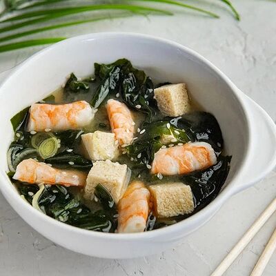 Мисо-суп с креветкой в Суши-бар Тунец по цене 443 ₽