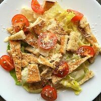 Цезарь с курицей в Mango