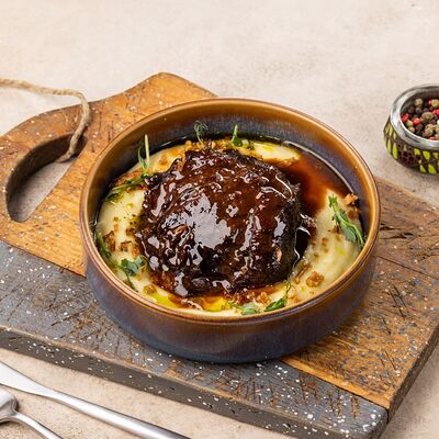 Томлённые щёчки в Хинкальная Легенда по цене 1510 ₽