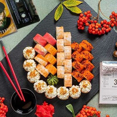 Осенний в SAKURA SUSHI PREMIUM по цене 3999 ₽