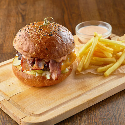 Бургер Барбекю в Craft Lab Cafe по цене 570 ₽