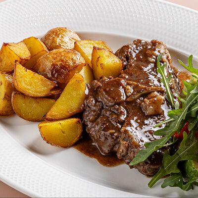 Баранье седло с мини-картофелем в Avgust13 по цене 2100 ₽