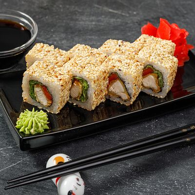 Ролл фирменный Chicken спайси в Sushi Pizza Top по цене 479 ₽