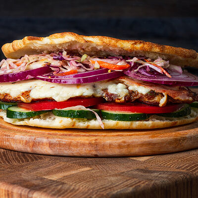 Филе куриной грудки с сыром и беконом в Гриль-бар Београд по цене 480 ₽