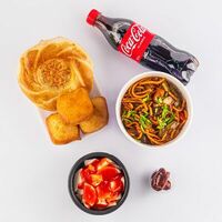 Цомян комбо в Wok Lagman