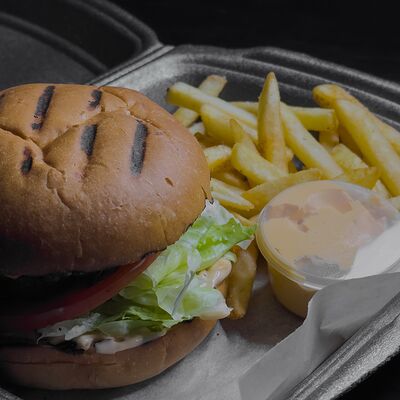 Бургер Пожарный в Крылья по цене 610 ₽