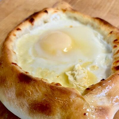 Хачапури по-аджарски в Дети Лейтенанта Шмидта по цене 430 ₽