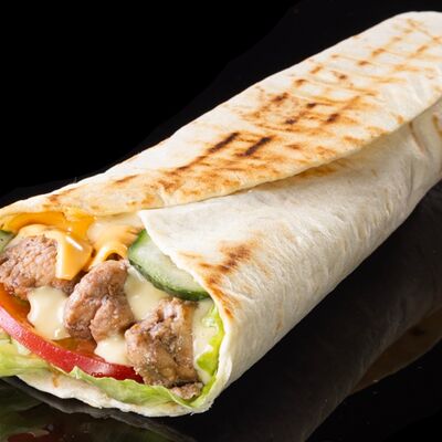 Тортилья с куриным филев Морская корова по цене 340 ₽