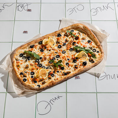 Дары моря полметра в Epic Pizza по цене 1980 ₽