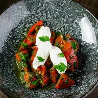 Салат из сезонных томатов в Па-Паэлья