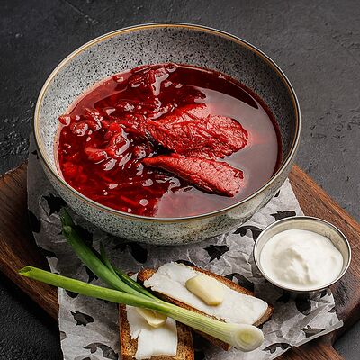 Борщ украинский в Морошка по цене 194 ₽