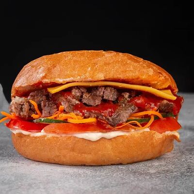 Сендвич говядина в КОМБИНАТ шаурма и стритфуд по цене 198 ₽