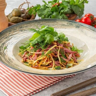 Салат с пастрами в Delmario по цене 425 ₽