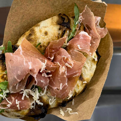 Прошутто крудо с конфитюром из инжира в Пико пицца по цене 600 ₽