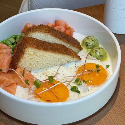 Норвежский завтрак в Kamakura по цене 1015 ₽