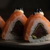Ролл Лосось и тунец с лимонным айоли в Asian Hands по цене 1776