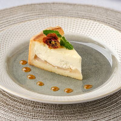 Творожный тарт с грушей в Халва по цене 365 ₽