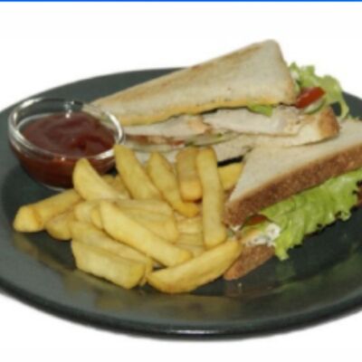 Сэндвич с курицей в Паблик Бар по цене 399 ₽