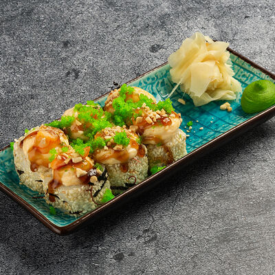 Запеченый ролл с креветкой в BeerLogovo по цене 550 ₽