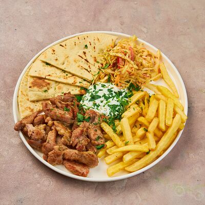 Гирос со свининой в Балкан Петроградский по цене 890 ₽