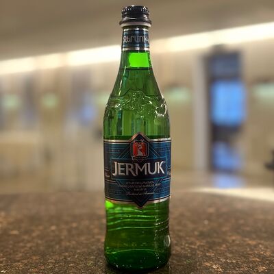 Вода с газом Jermuk в Золотой берег по цене 250 ₽