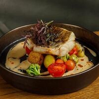 Запеченный Судак с овощами в Krombacher Beer Kitchen